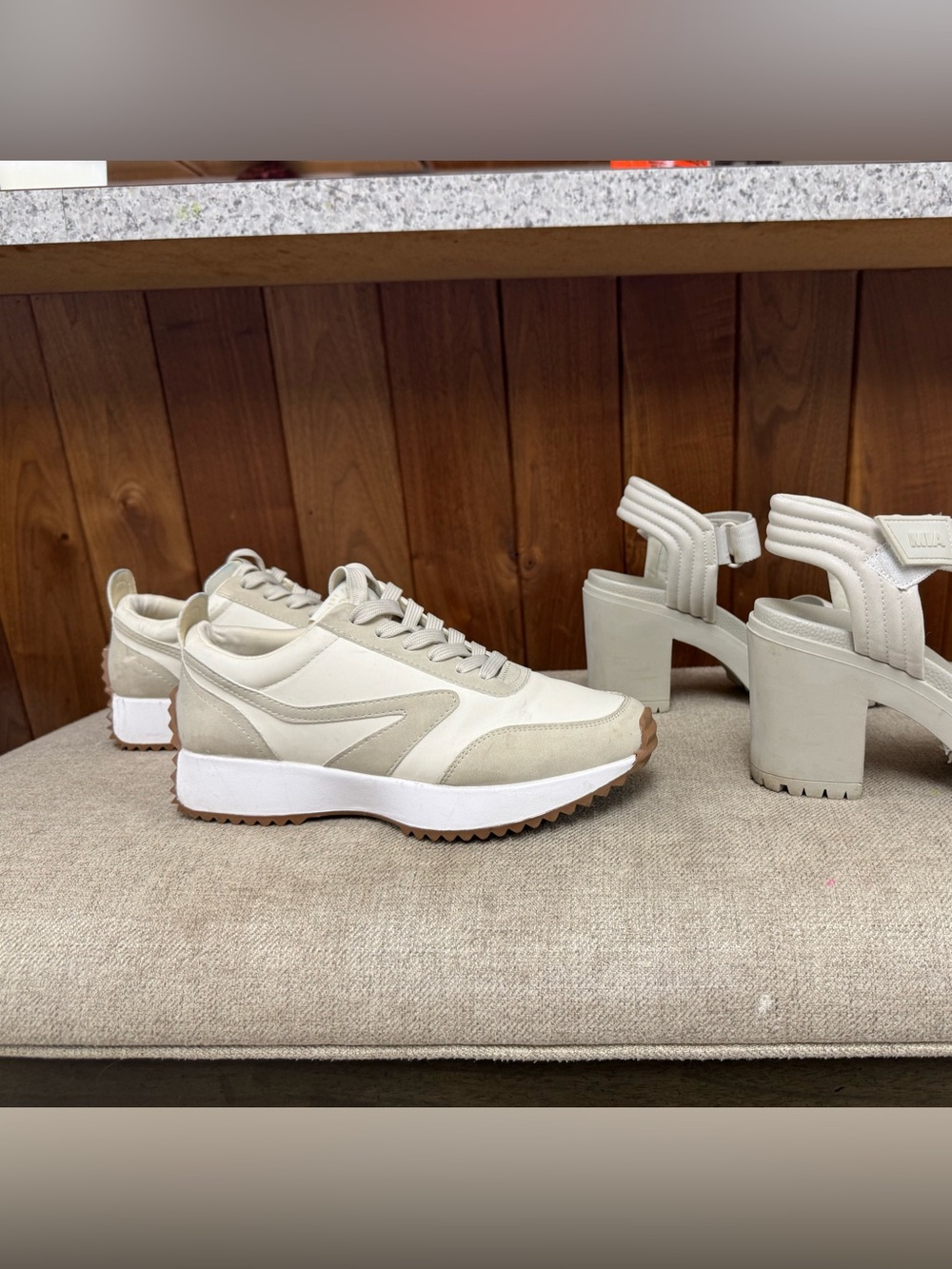 Women's shoes size 8